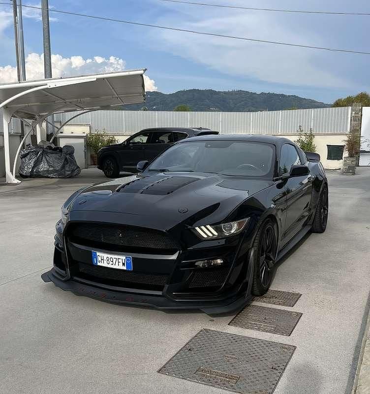 Nero Usata 2015 Ford Mustang GT Fastback Coupé | 38.900 € (Buon prezzo) - Immagine 1/4