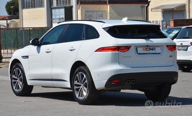 Usata Jaguar F-Pace R-Sport 180 CV (132 kW) 2019 Bianco SUV