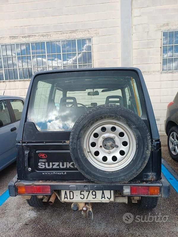Usata Suzuki Samurai 69 CV (50 kW) 1996 Nero SUV