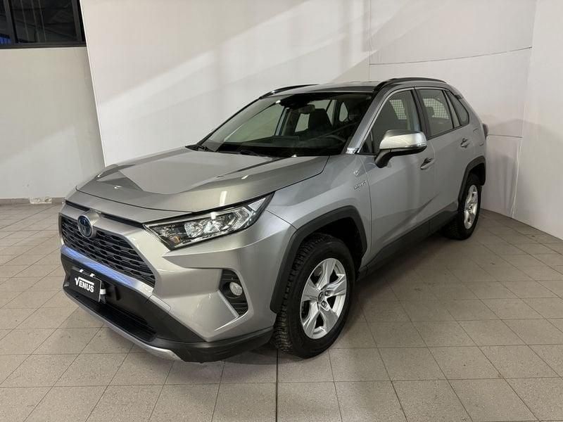 Usata Toyota RAV4 Hybrid Active 222 CV (163 kW) 2019 Argento SUV