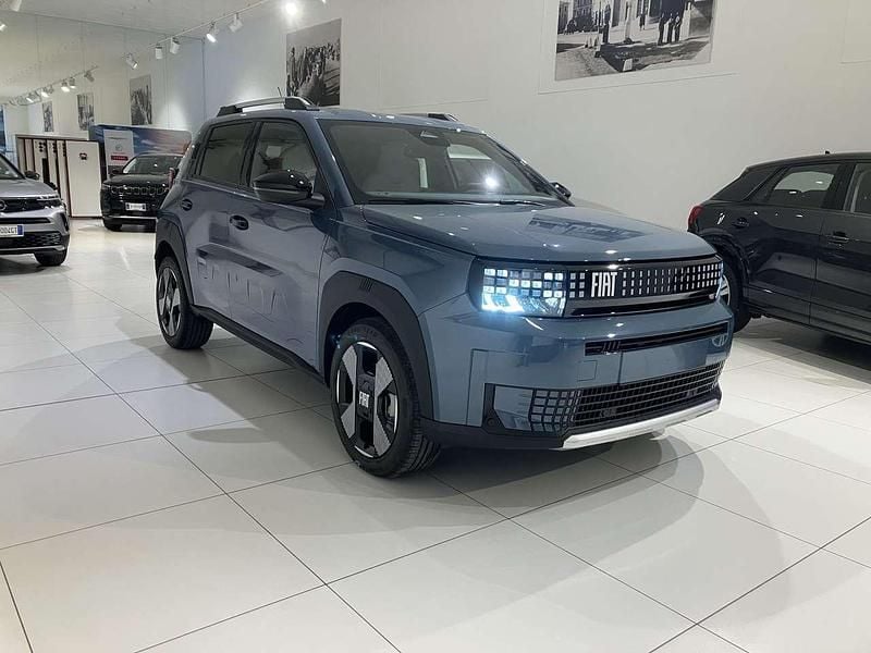 Nuova Fiat Panda La Prima 110 CV (80 kW) 2025 Blu/azzurro Berlina