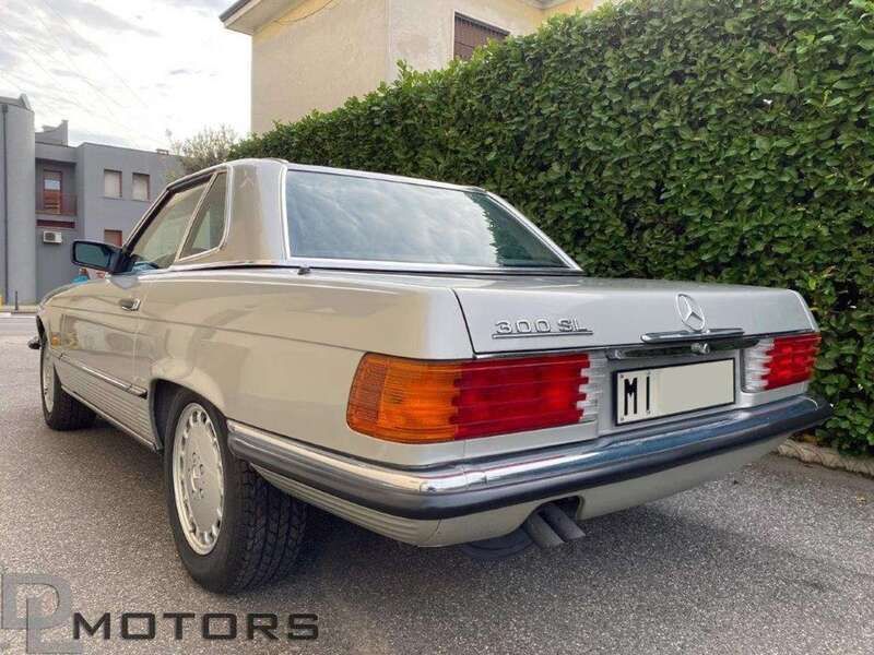 Usata Mercedes SL300 188 CV (138 kW) 1989 Grigio Cabrio
