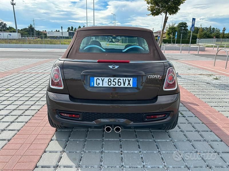Usata Mini Cooper S Cabriolet 184 CV (135 kW) 2012 Marrone Cabrio