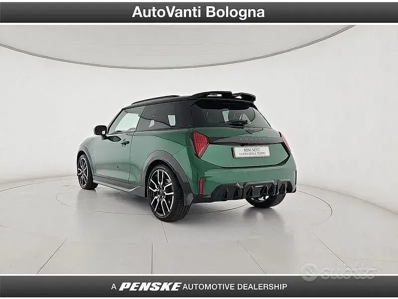 Usata Mini John Cooper Works 156 CV (114 kW) 2025 Verde Utilitaria