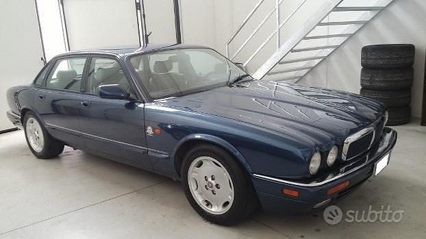 Usata Jaguar XJ 211 CV (155 kW) 1995 Blu Berlina