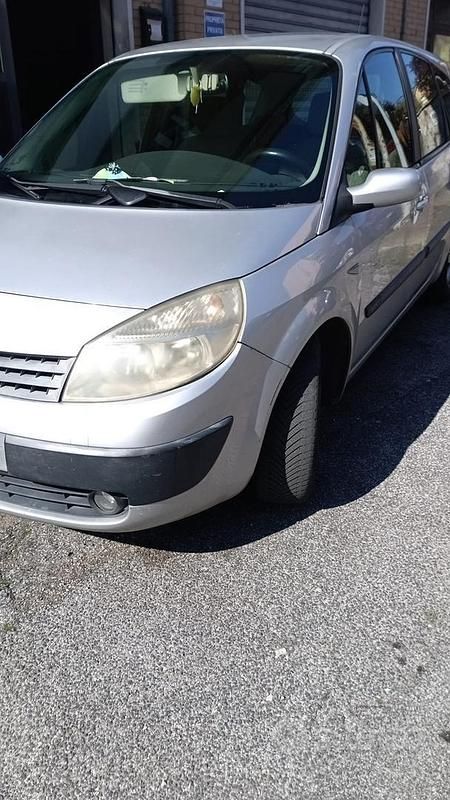 Usata Renault Grand Scénic II 150 CV (110 kW) 2006 Grigio Monovolume