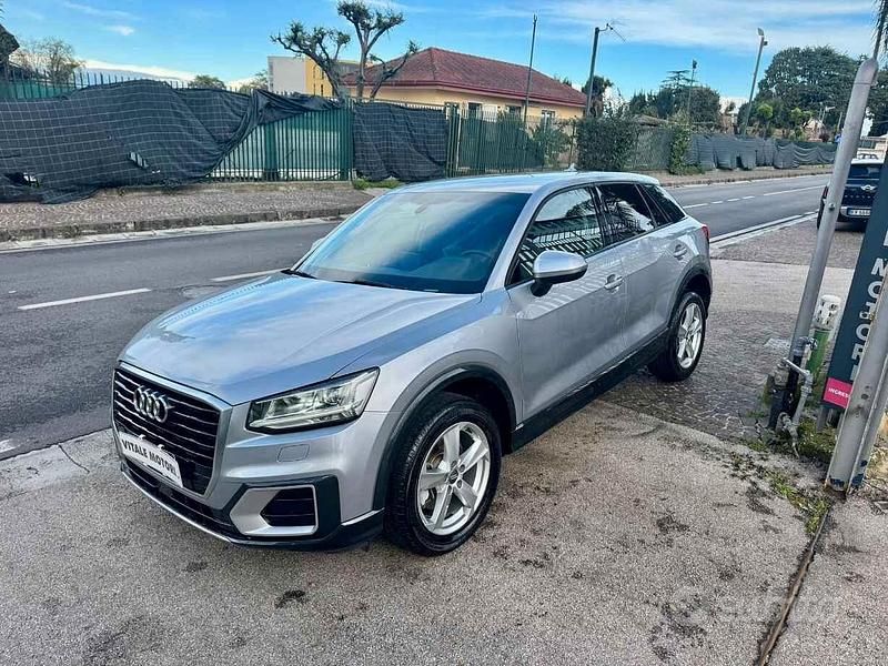 Usata Audi Q2 116 CV (85 kW) 2018 Grigio SUV