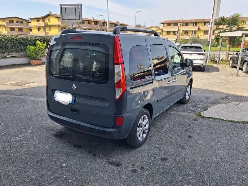 Usata Renault Kangoo Privilege 116 CV (85 kW) 2019 Grigio pastello Monovolume