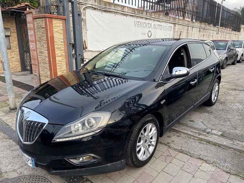Usata Lancia Delta 120 CV (88 kW) 2009 Nero Utilitaria