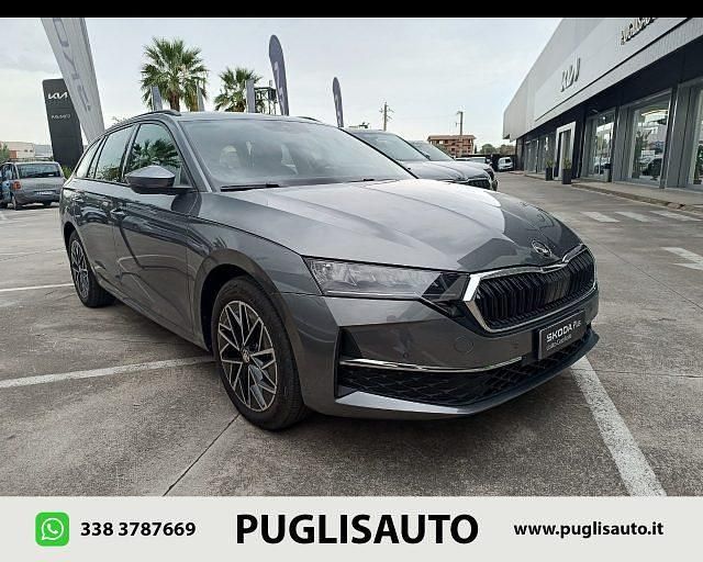Usata Skoda Octavia Executive 150 CV (110 kW) 2024 Grigio metallizzato Station wagon