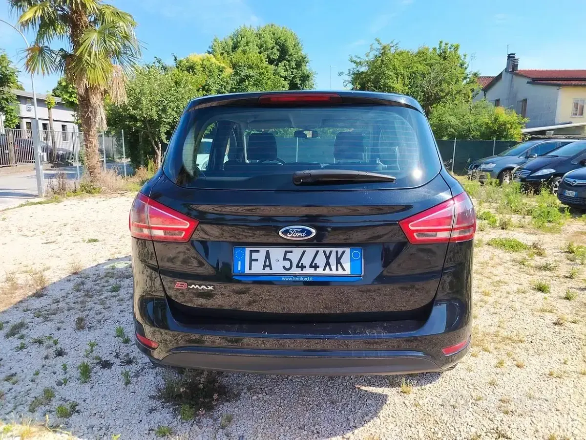Usata Ford B-MAX 75 CV (55 kW) 2015 Nero Monovolume