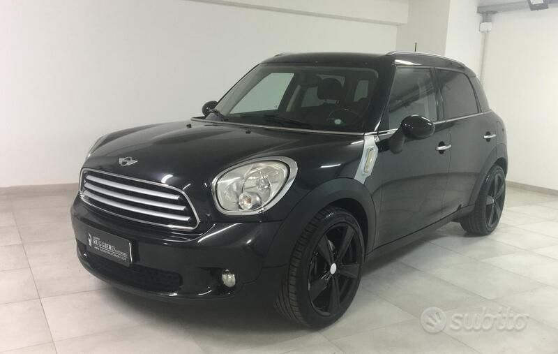 Nero Usata 2011 Mini Cooper D Countryman SUV | 8900 € (Molto cara) - Immagine 1/2