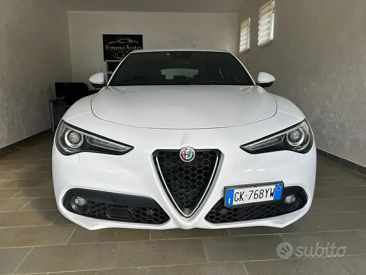 Usata Alfa Romeo Stelvio Ti 190 CV (139 kW) 2022 Bianco SUV