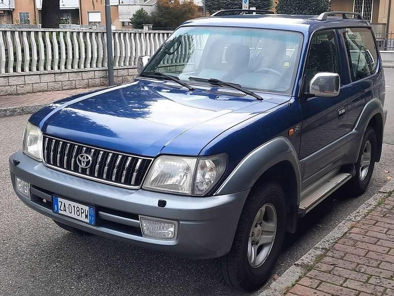 Usata Toyota Land Cruiser 163 CV (119 kW) 2002 Blu/azzurro SUV