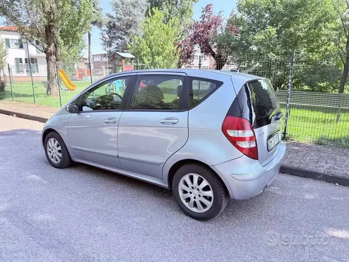 Usata Mercedes A170 116 CV (85 kW) 2008 Bluazzurro Berlina
