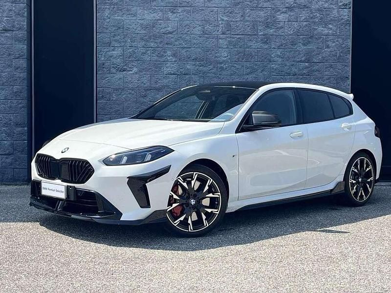 Bianco Usata 2025 BMW 120 M Sport Due volumi | 41.500 € (Molto cara) - Immagine 1/4