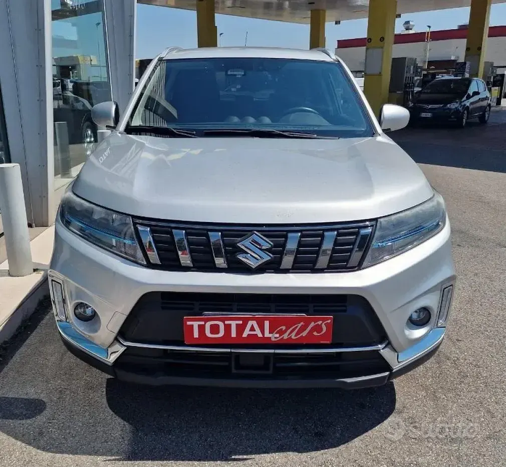 Usata Suzuki Vitara Cool 129 CV (94 kW) 2020 Grigio metallizzato SUV