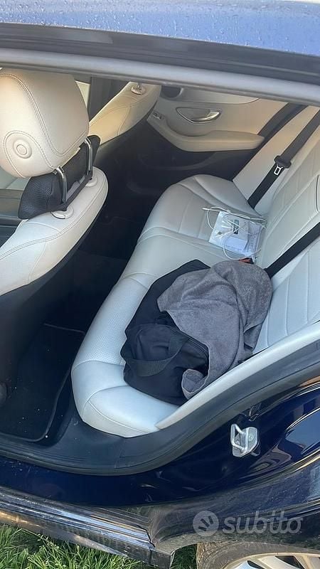 Usata Mercedes C220 Premium 170 CV (125 kW) 2016 Blu Station wagon
