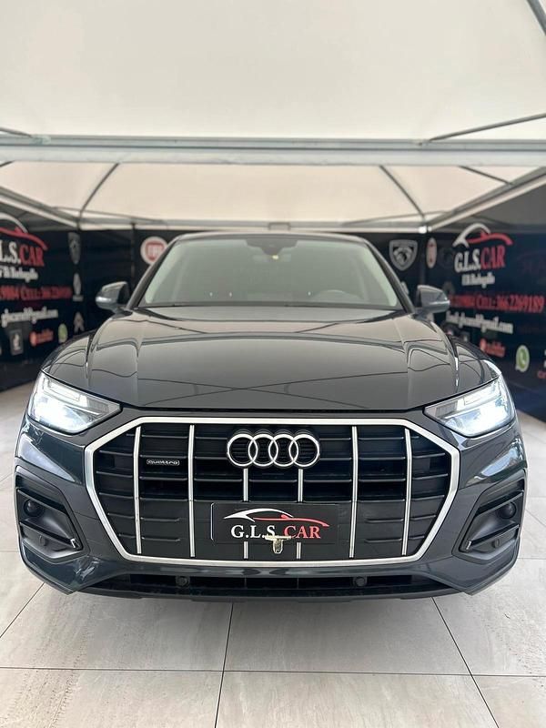 Usata Audi Q5 Advanced 203 CV (149 kW) 2022 Grigio SUV