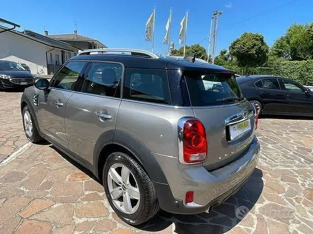 Usata Mini Cooper D Countryman 150 CV (110 kW) 2017 Grigio SUV