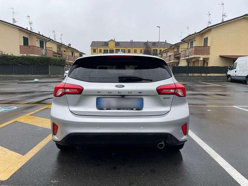 Usata Ford Focus Titanium 120 CV (88 kW) 2019 Argento Berlina