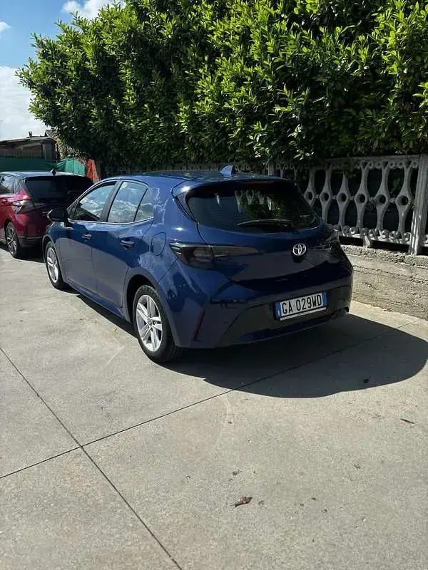 Second-hand Toyota Corolla Active 98 CP (72 kW) 2020 Berlinǎ