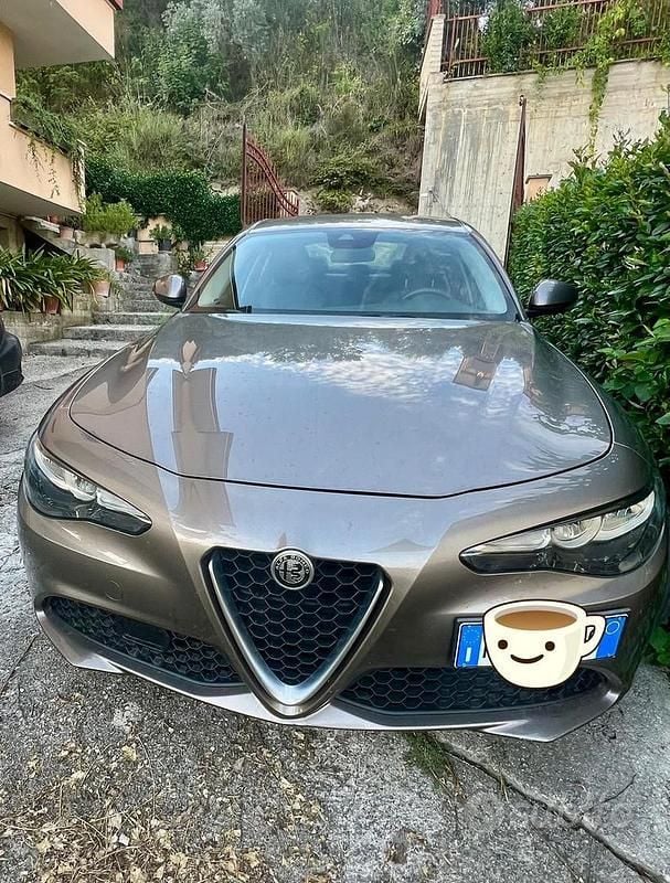 Usata Alfa Romeo Giulia 150 CV (110 kW) 2018 Berlina