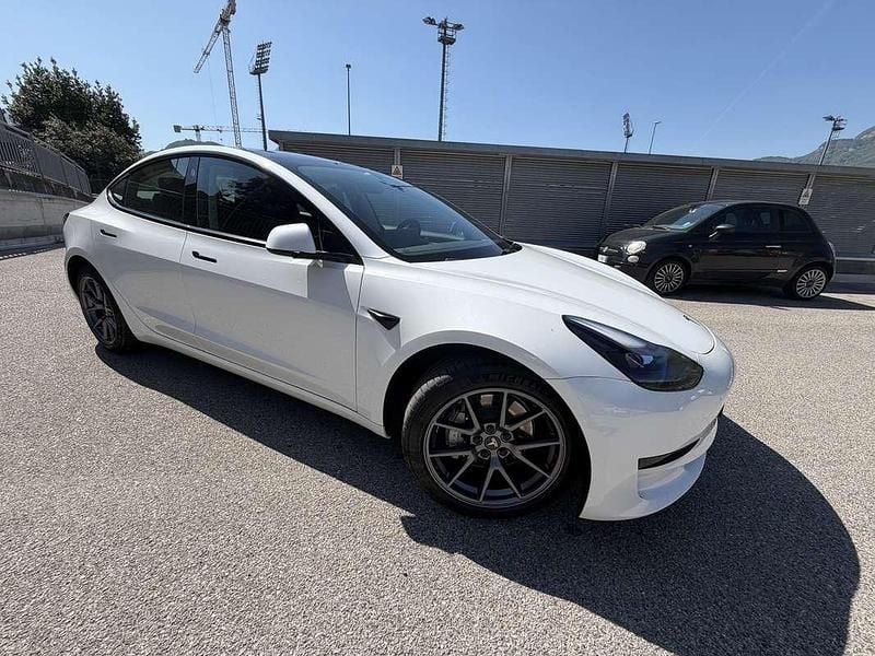 Occasion Tesla Model 3 Standard Range 88 kW (120 ch) 2023 Berline