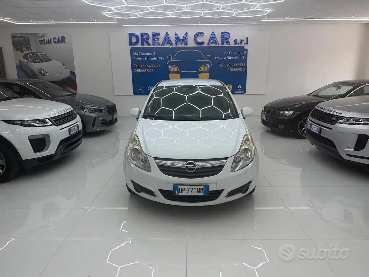 Usata Opel Corsa Club 75 CV (55 kW) 2008 Bianco Utilitaria