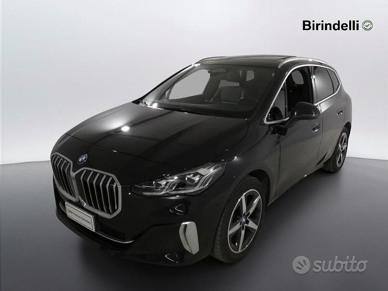 Usata BMW 218 Active Tourer Efficient Dynamics 150 CV (110 kW) 2023 Black sapphire metallizzato Monovolume