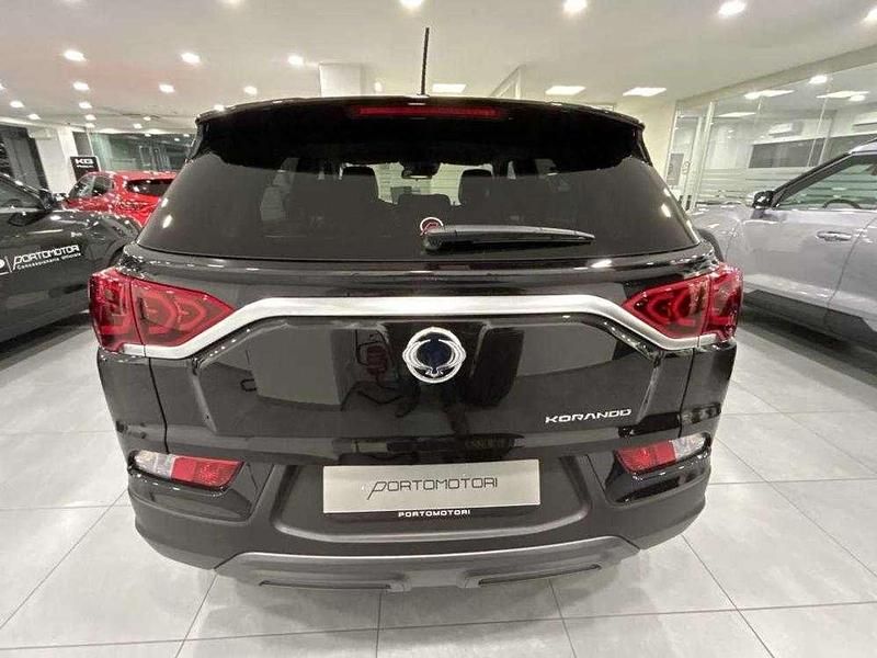 Nuova Ssangyong (KGM) Korando 163 CV (119 kW) 2025 Space black SUV