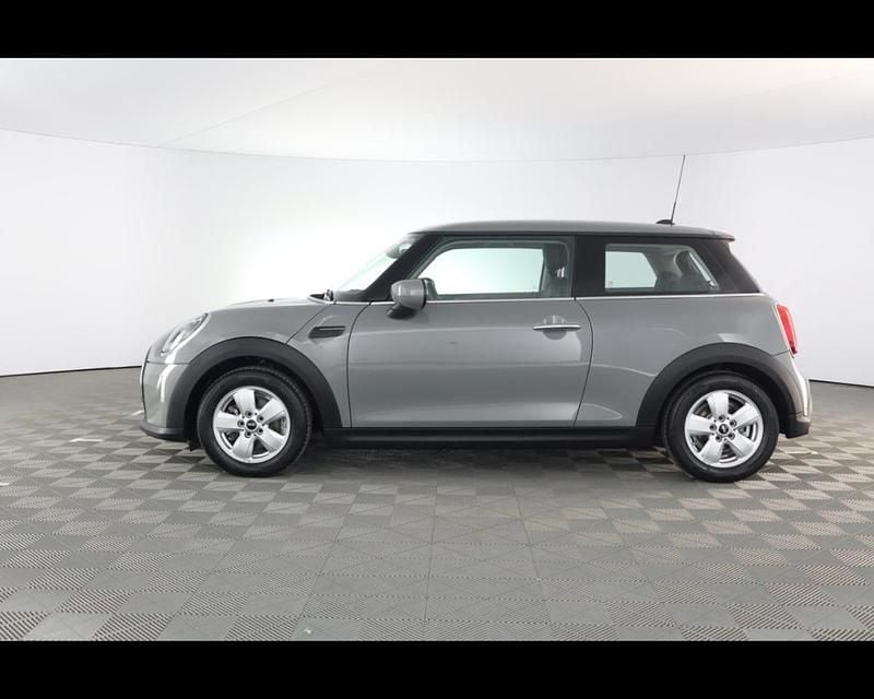 Usata Mini ONE Essential 75 CV (55 kW) 2022 Grigio / pastello Utilitaria