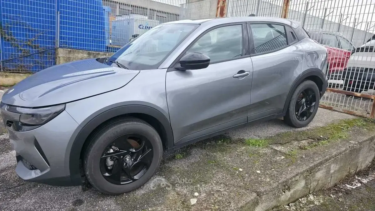 Usata Alfa Romeo GT Junior 145 CV (106 kW) 2025 Gray Pick-up