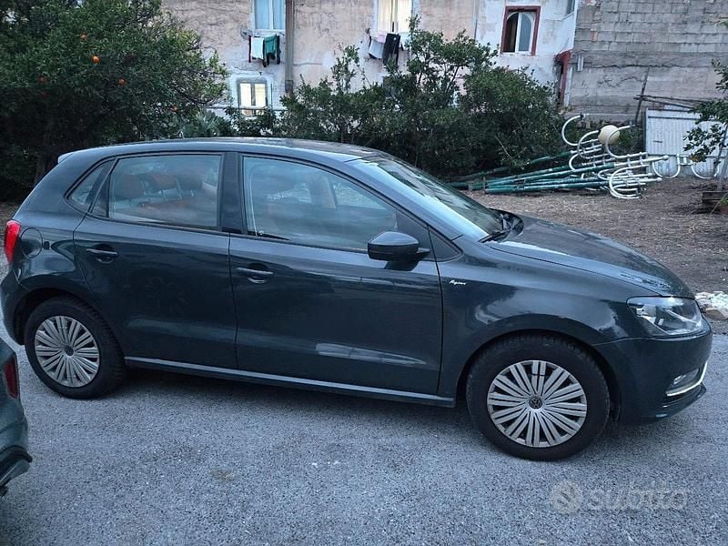 Usata VW Polo 60 CV (44 kW) 2017 Grigio Utilitaria