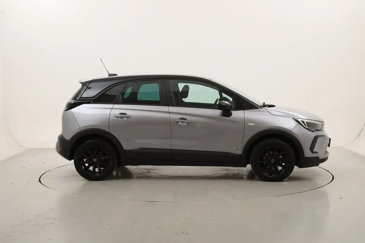 Usata Opel Crossland Elegance 83 CV (61 kW) 2022 SUV