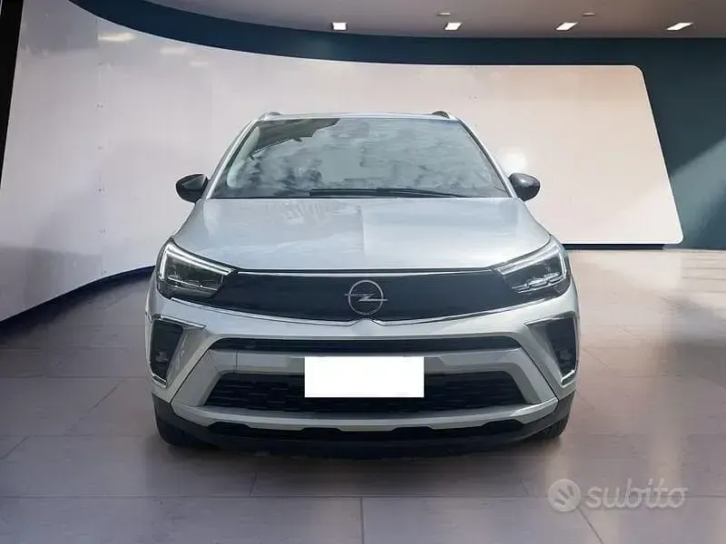 Usata Opel Crossland Elegance 110 CV (80 kW) 2024 Grigio SUV