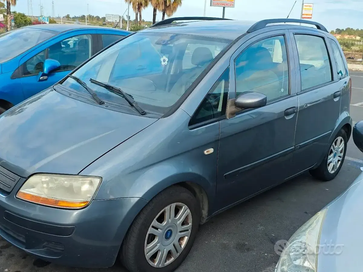 Usata Fiat Idea 69 CV (50 kW) 2006 Grigio Monovolume