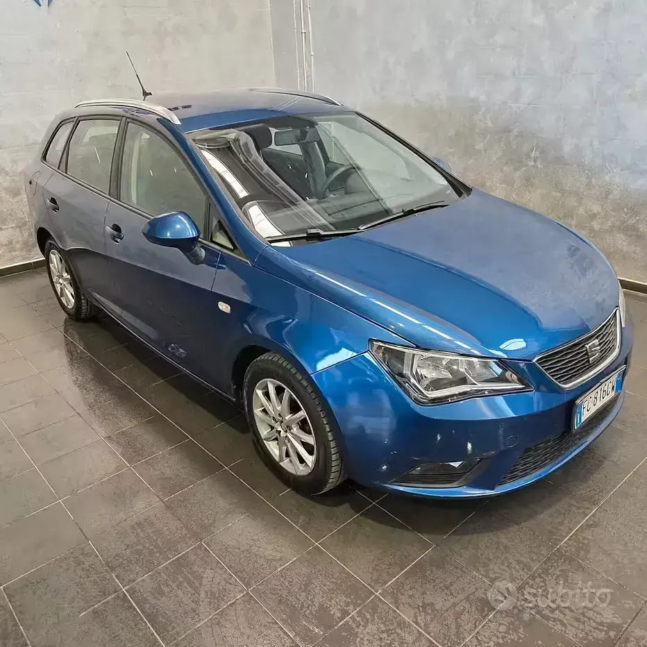 Usata Seat Ibiza ST CONNECT 75 CV (55 kW) 2015 Blu Station wagon