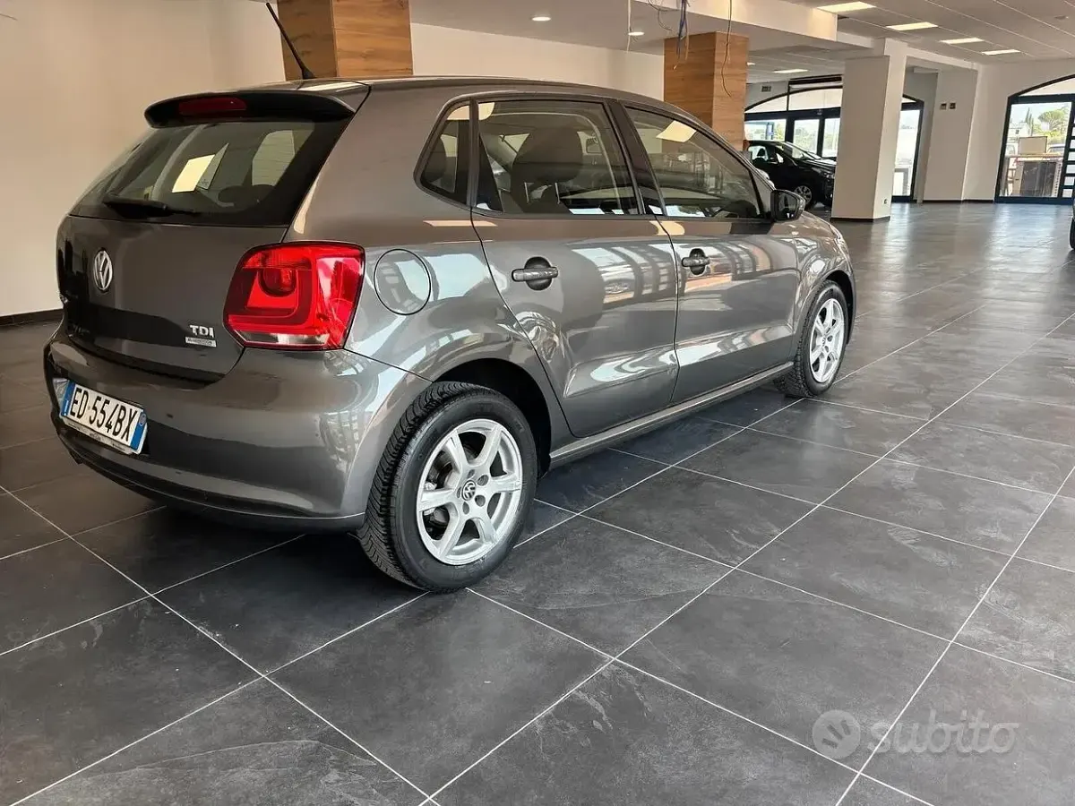 Usata VW Polo 90 CV (66 kW) 2010 Grigio Utilitaria
