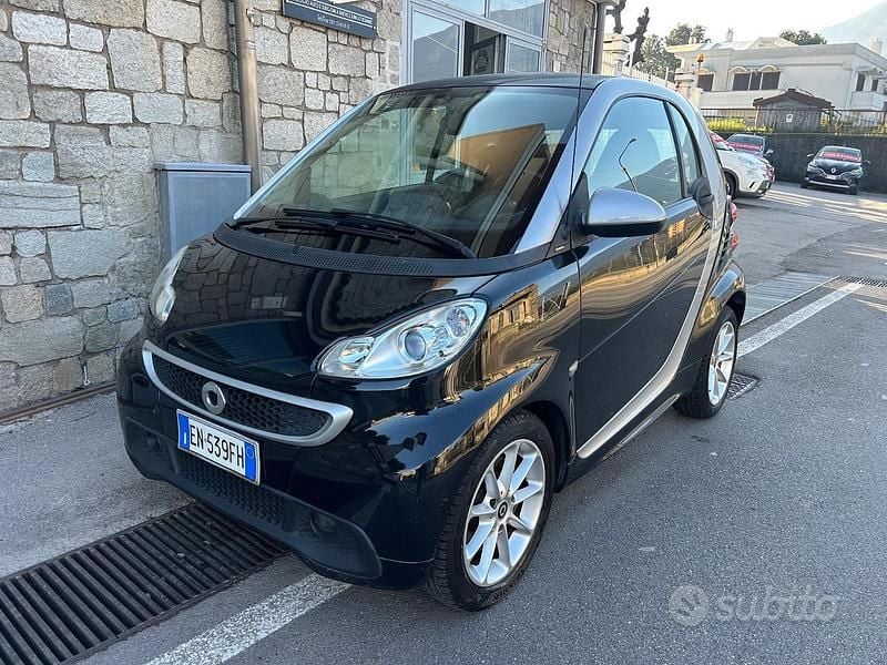 Nero Usata 2012 Smart ForTwo Coupé Passion Coupé | 6500 € - Immagine 1/4