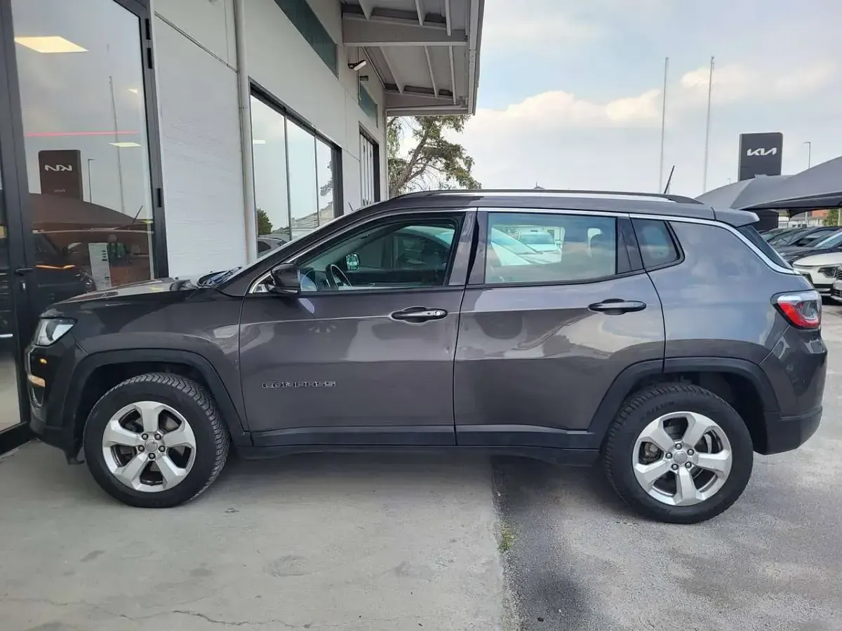 Usata Jeep Compass Opening Edition 140 CV (102 kW) 2017 Grigio SUV