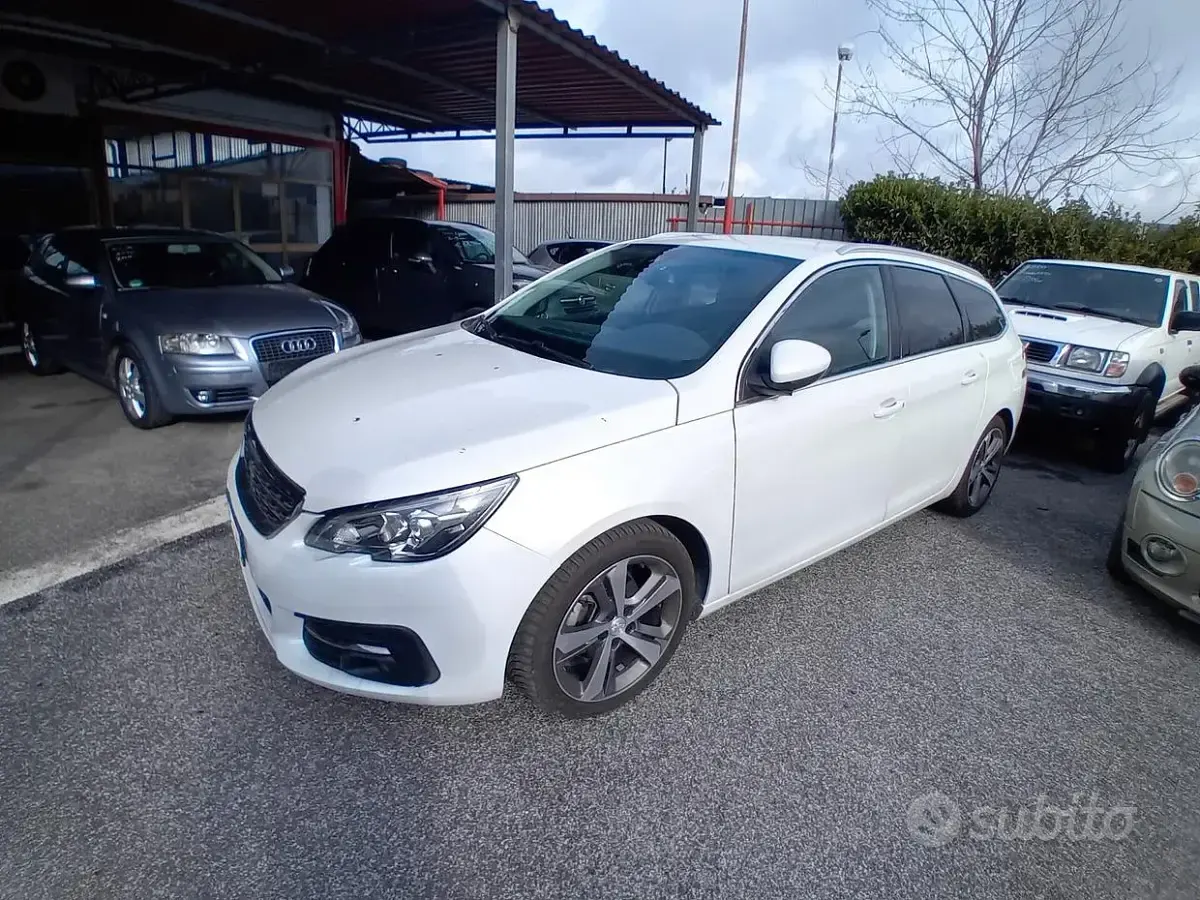 Usata Peugeot 308 Allure 131 CV (96 kW) 2019 Bianco Station wagon
