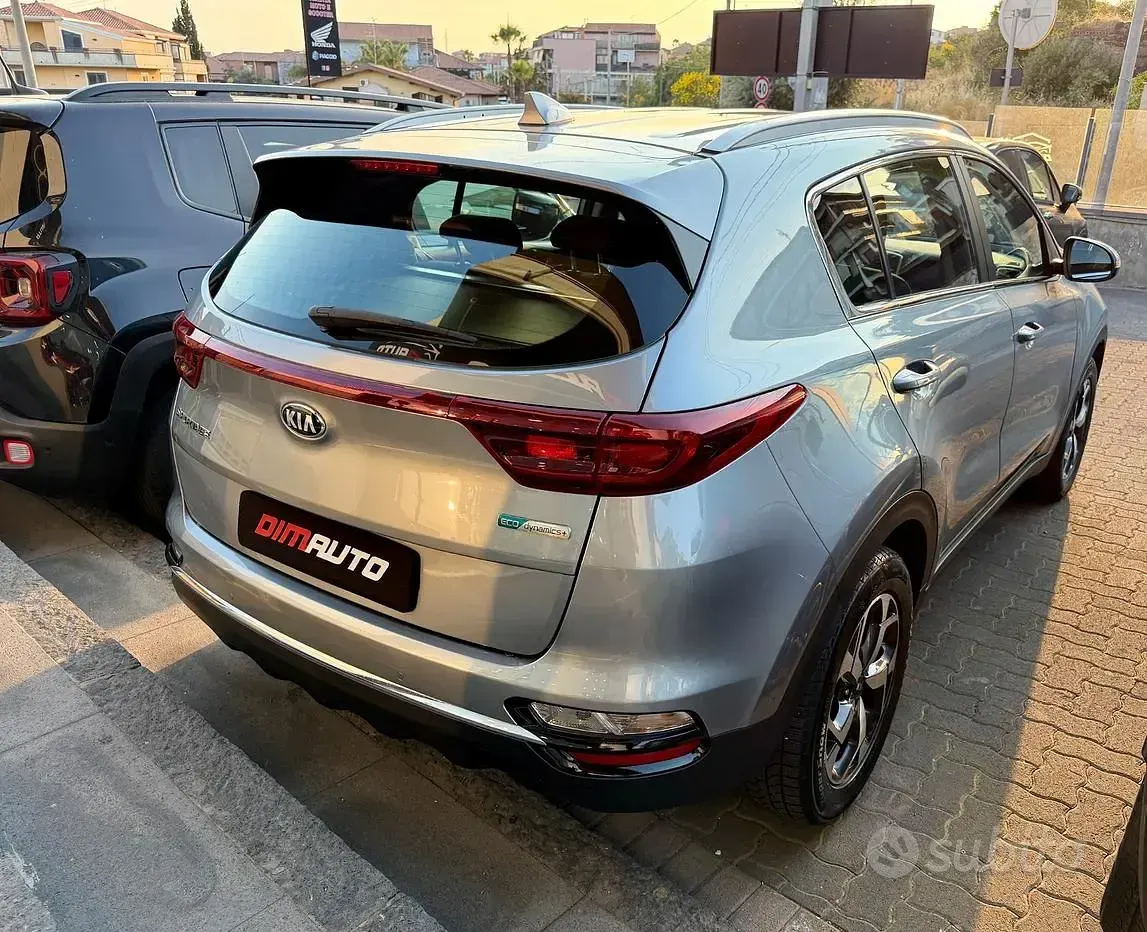 Usata Kia Sportage Style 136 CV (100 kW) 2021 Grigio SUV