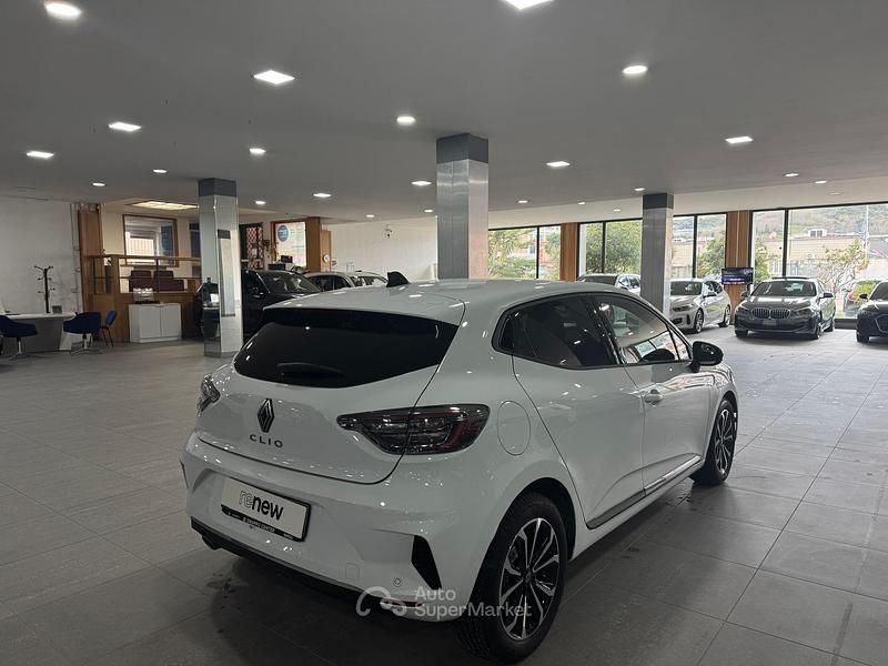 Usata Renault Clio V Techno 91 CV (66 kW) 2025 Bianco Berlina