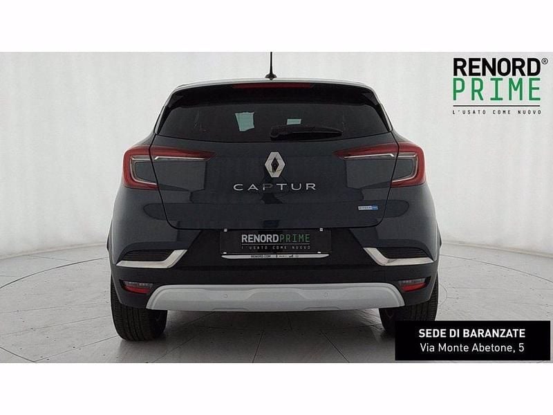 Usata Renault Captur Intens 143 CV (105 kW) 2022 Blu met SUV