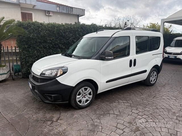 Usata Fiat Doblò Easy 95 CV (69 kW) 2019 Bianco Monovolume