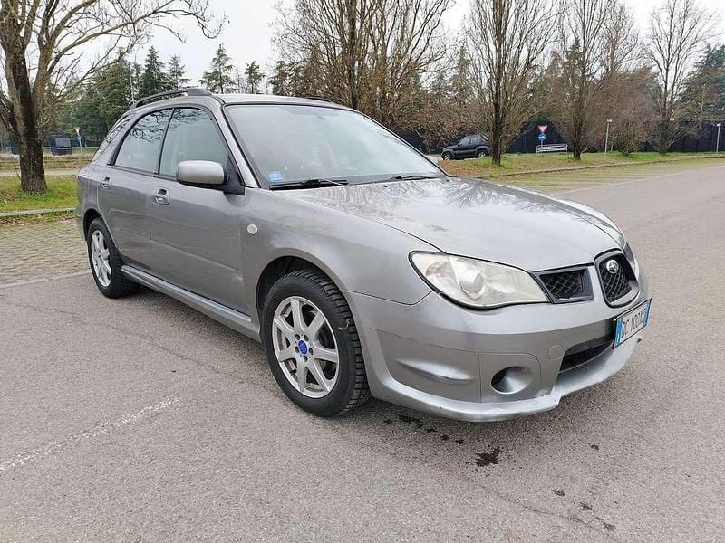 Usata Subaru Impreza 160 CV (117 kW) 2007 Grigio Station wagon
