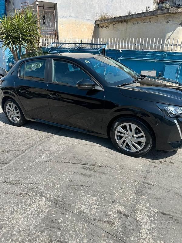 Gebraucht Peugeot 208 75 PS (55 kW) 2020 Kleinwagen