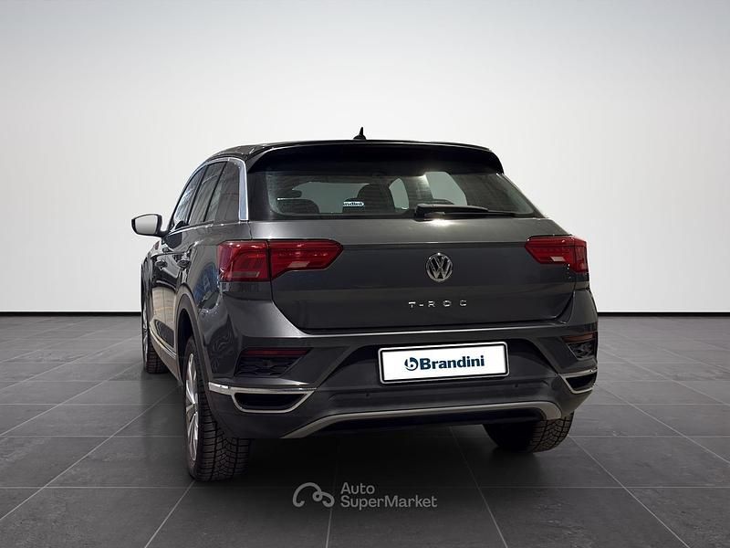 Usata VW T-Roc Style 116 CV (85 kW) 2018 Grigio SUV