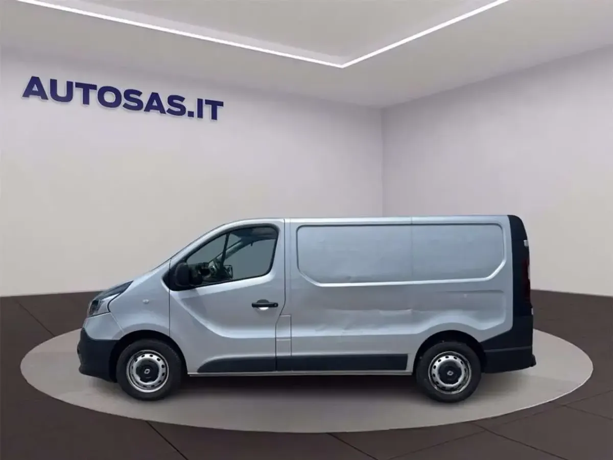 Usata Renault Trafic 125 CV (91 kW) 2018 Grigio Monovolume